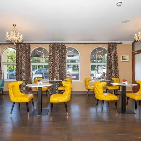 Hotel Danby 3*